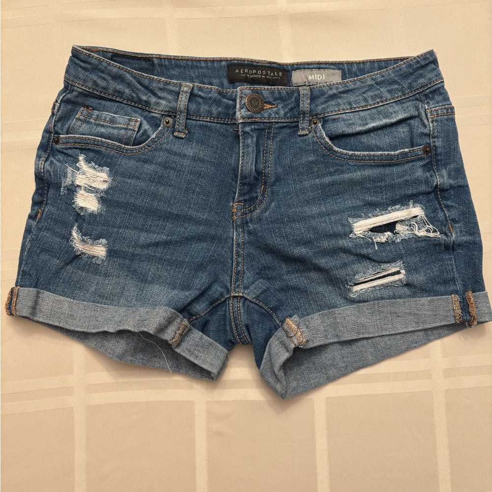 Aeropostale Size 4 distressed midi jean shorts